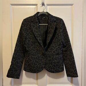 H&M Women’s Tapestry Black on Black Floral Blazer Jacket. Size 10